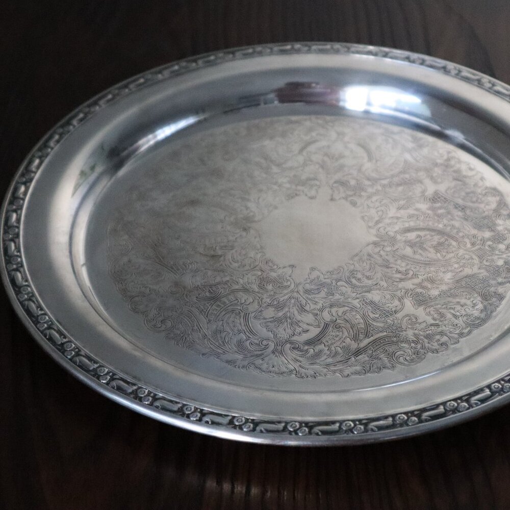 Vintage Oneida Silversmiths Round Silver Serving Tray